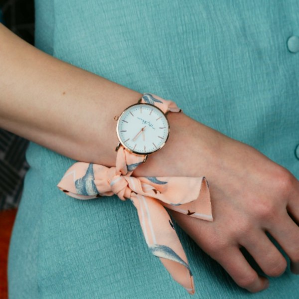 The Colourful Aura White Swan Cloth Cotton Tie Knot Strap Geneva Boho Wristwatch - Pink/White