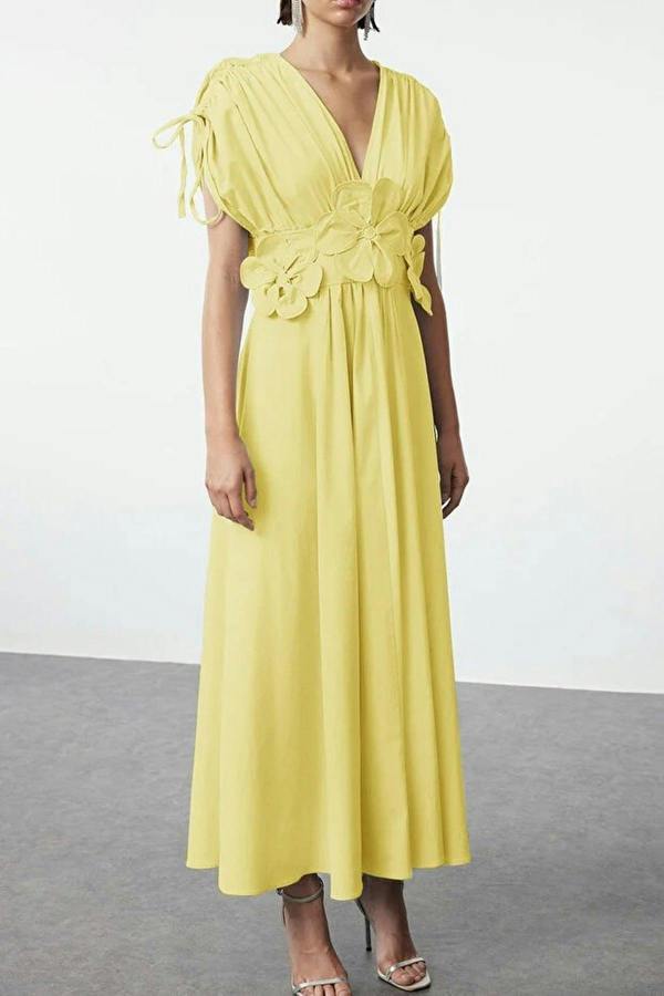 WOVCOR Floral Applique Detail V-Neck Gathered Maxi Woven Dress