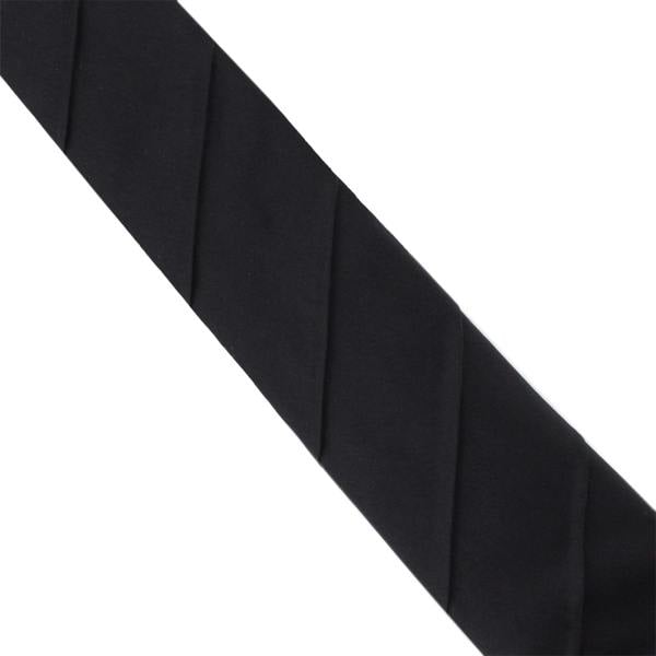 Dunhill luxurious matt silk tie with layered pleat detailing