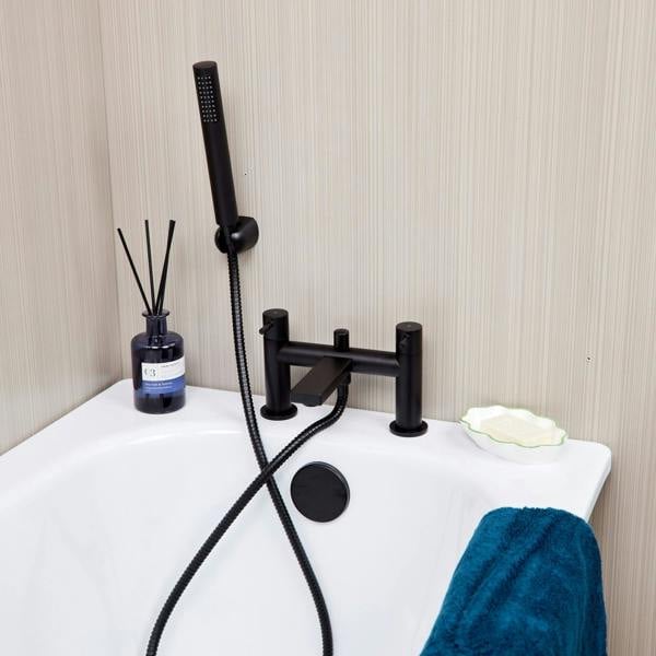 Flode Eslov | Bath Shower Mixer Tap | Includes Handset and Holder | Matt Black