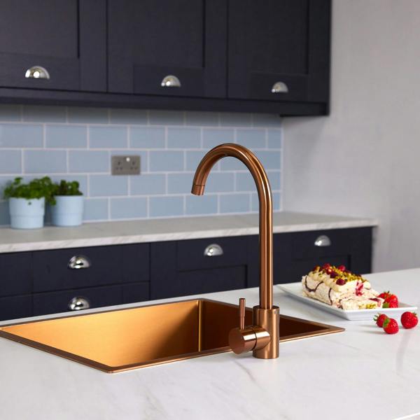 Flode Lillehammer | Single Lever Kitchen Sink Mixer Tap with Swivel Spout | Brushed Copper Finish