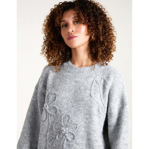 Blue Vanilla Knit Flower Embroidery Cropped Jumper