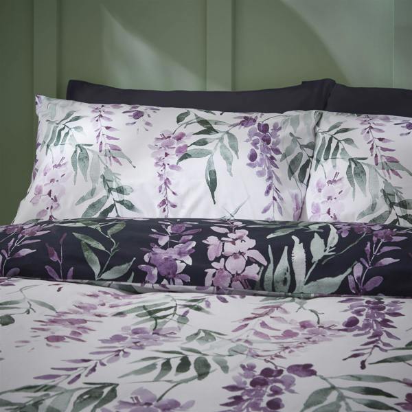Wisteria White/Navy Duvet Cover Set