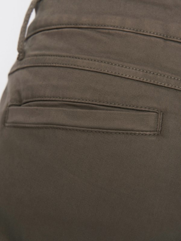 Duck and Cover Moretor Chinos Olive