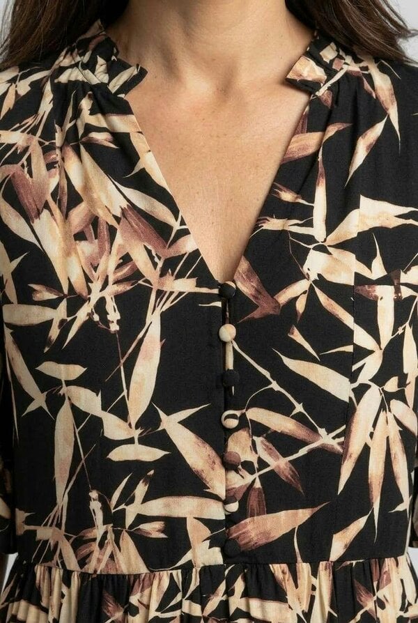 Izabel London Leaf Print 1/2 Flared Sleeve Midi Dress