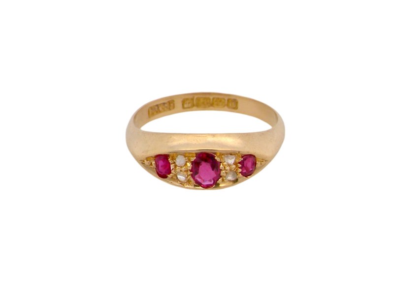 Vintage Tom An antique ruby and diamond ring