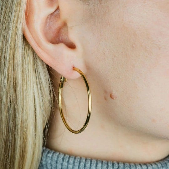 The Colourful Aura 40MM Gold Large Round Dainty Minimal Pipe Threader Statement Hoop Earrings