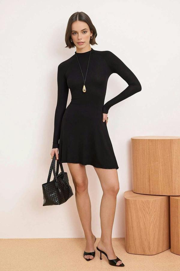 WOVCOR Long-Sleeved Mini Soft Knit Dress