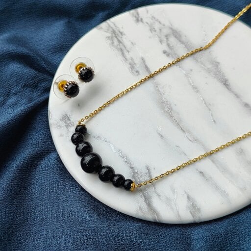 The Colourful Aura Black Round Large Pearl Simple Long Elegant Pendant Necklace Set
