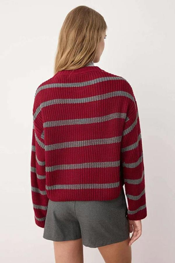 Hoxton Gal Cropped Basic Striped Oversized Knit Sweater
