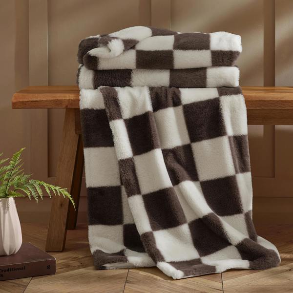 Catherine Lansfield Cosy Soft Checkerboard Fleece Blanket Throw Chocolate