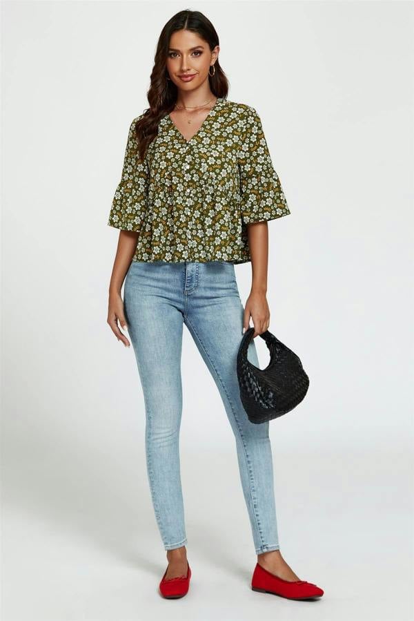 FS Collection Floral Print Short Sleeves Crop Top In Olive