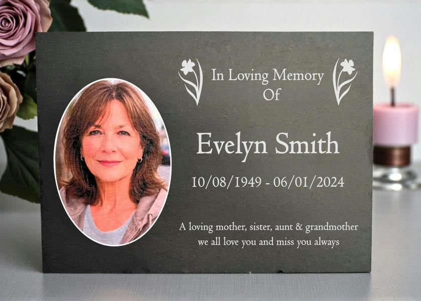 Memorials Direct Photo Slate Memorial Plaque, Daffodil, Add a Portrait & Personalised Text | 35×25cm (14×10”)