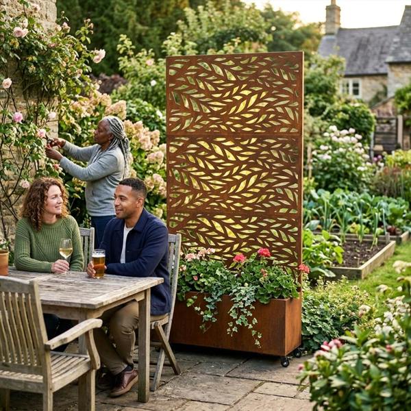 Nicoman Metal Indoor/Outdoor Privacy Screen with Plant Pot - Leaf