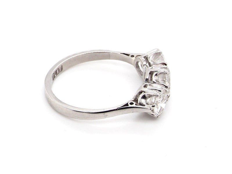 diamond trilogy ring