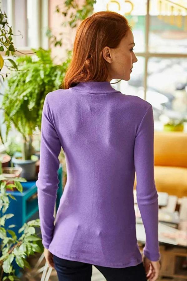 Hoxton Gal Zippered Turtleneck Stretch Blouse