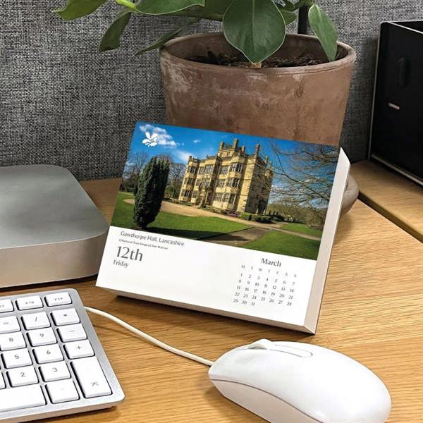 National Trust, Escape with the National Trust Desk Calendar 2027, Desk Calendars, Day To View, Travel, Gift