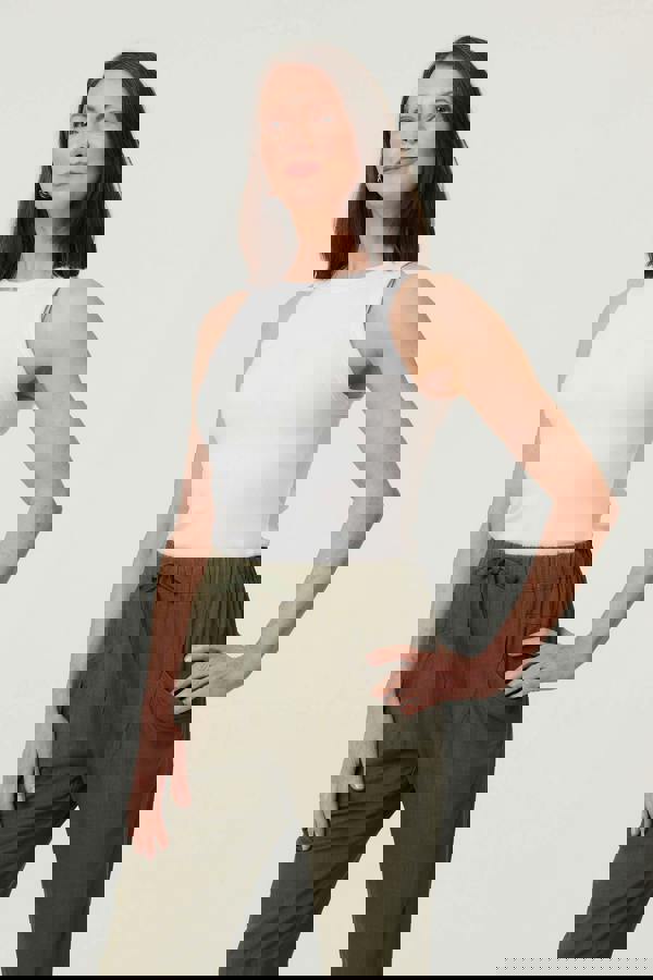 Sage | Drawstring Tie Front Relaxed Trousers : Model is 5'8"/172 cm and wears UK10/EU38/US6/AUS10