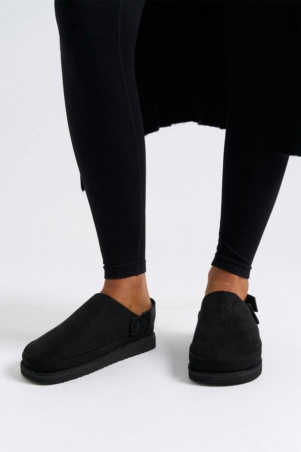 Urban Bliss Black Chunky Sling Back Clogs