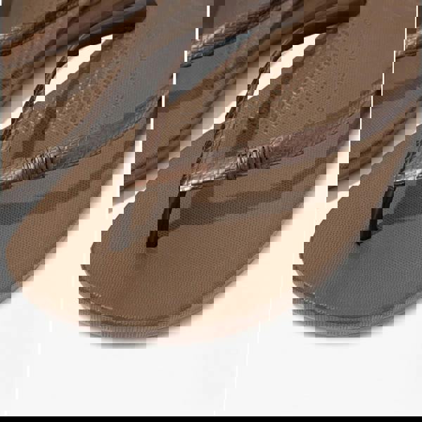 FitFlop FitFlop IQUSHION Womens Ergonomic Toe Post Flip Flops Bronze