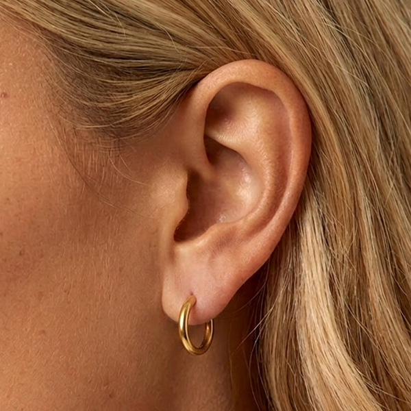 MUCHV Solid Hoop Earrings - 16mm