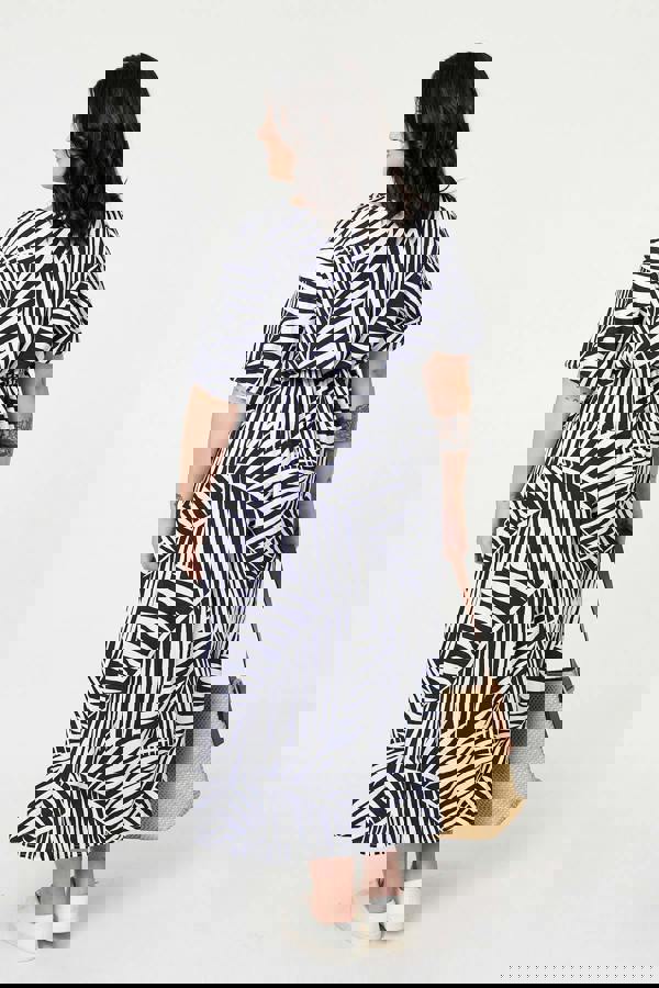 Navy | Curve Leaf Print Short Sleeve Midi Dress