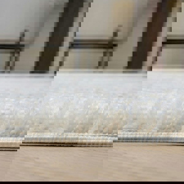 Moodi Shaggy Cream Rug, soft & fluffy pile, tartan design | THE RUGS