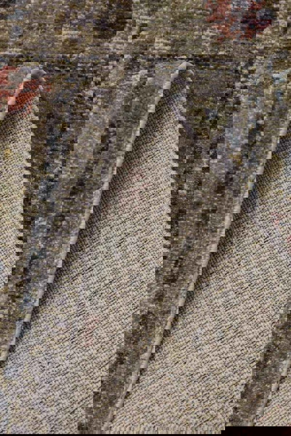 Traditional Floral Vintage Rug – Grey, Blue & Beige Elegance