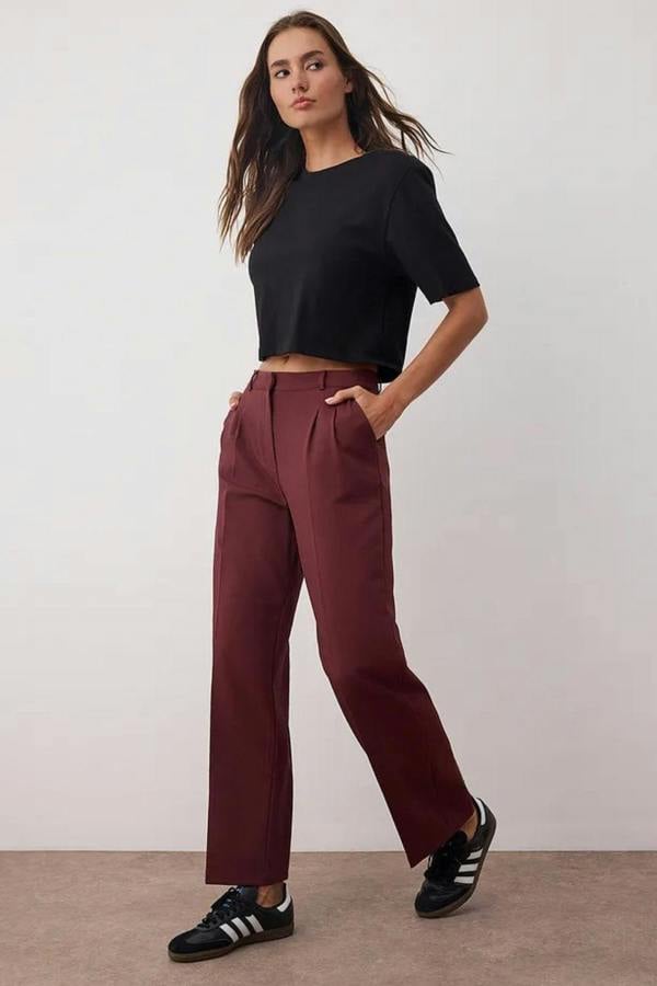 Hoxton Gal Straight-Cut Pleated Woven Trousers