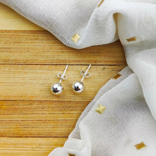 The Colourful Aura 6mm Pure Silver Solid Unisex Round Ball Dot Everyday Geometric Studs Earrings