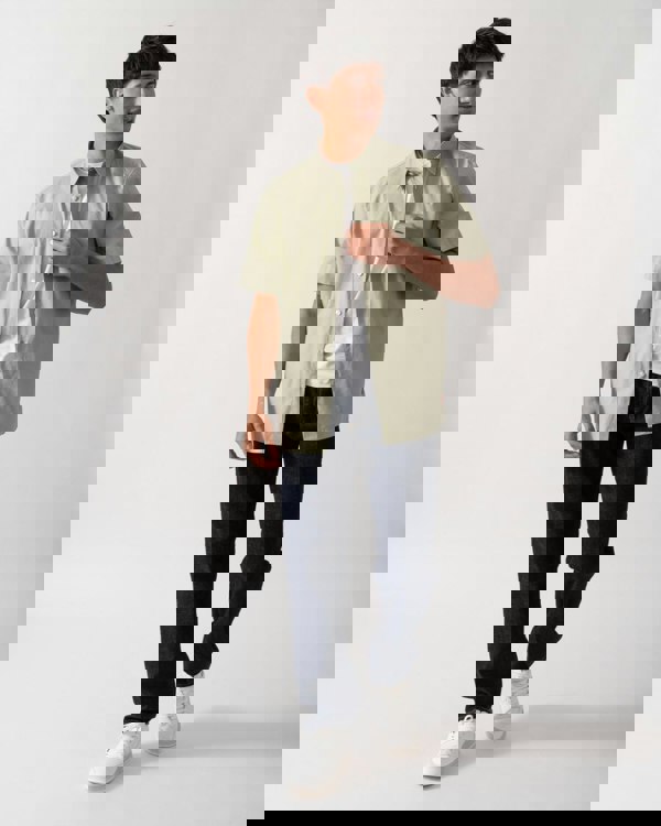 HUGO Ebor Relaxed Fit Mens Stretch Cotton Shirt - Open Green 391