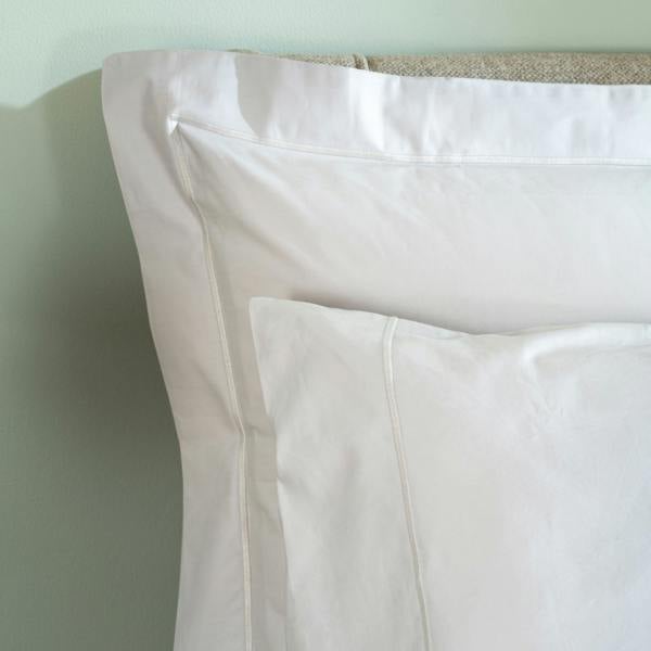 Light Grey 600 Thread Count Egyptian Cotton Duvet Covers detail view 2 | Soak and Sleep