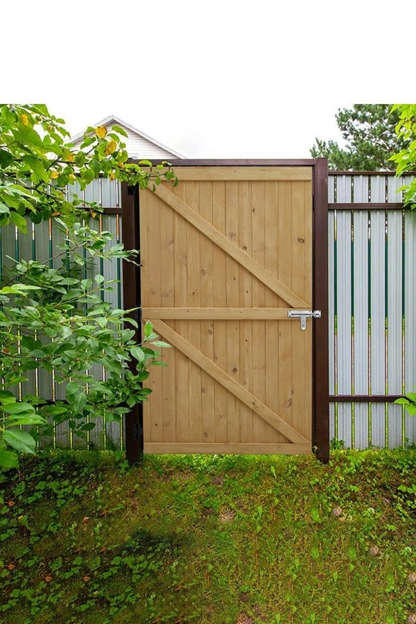 Living and Home Pine Wood Garden Gate with Latch