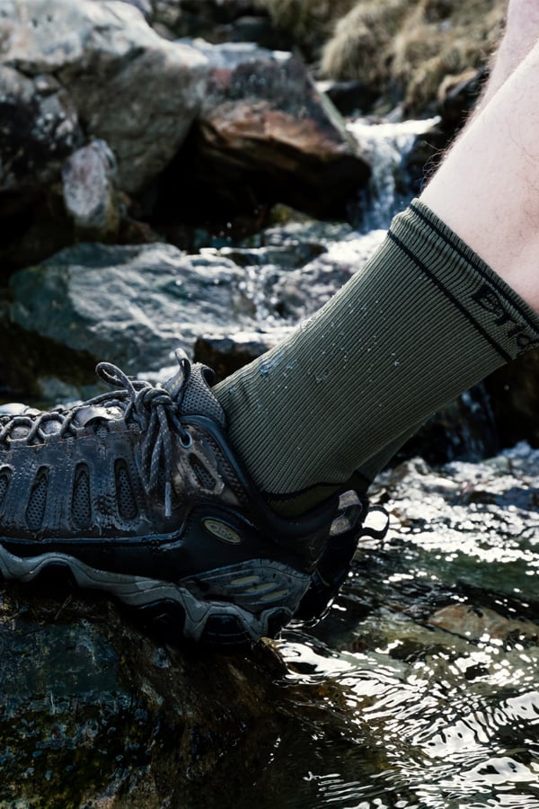 Bridgedale Explorer Performance Heavyweight Merino Wool Crew Socks {BR-710151}