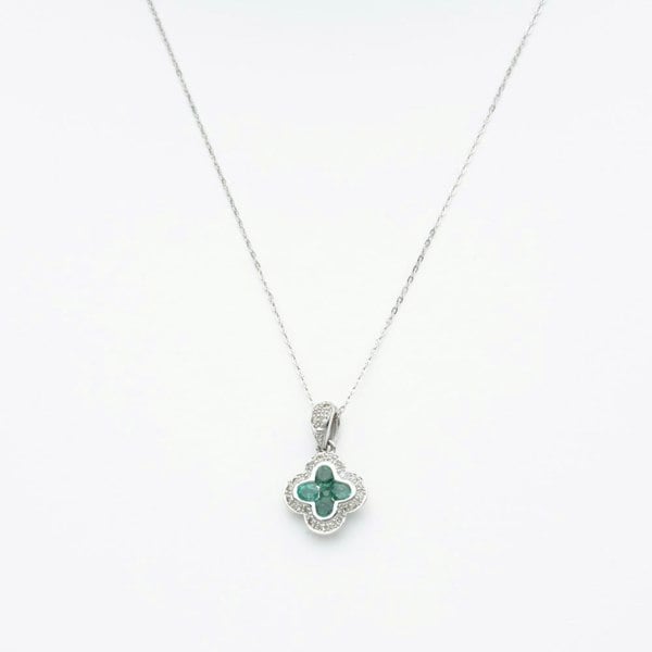 T. H. Baker 9ct White Gold Emerald & Diamond Clover Pendant Necklace PP05330 EM 5.13.0034