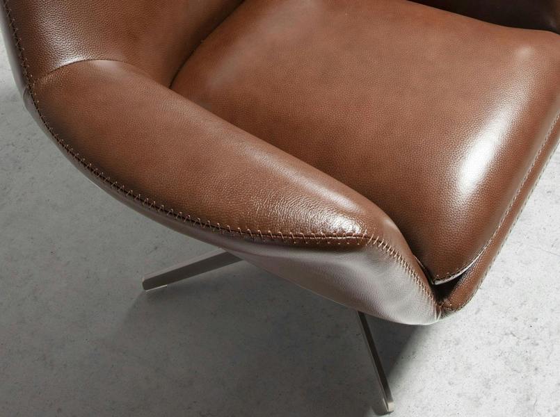 Angel Cerdá Cognac Brown Leather Swivel Armchair 5093