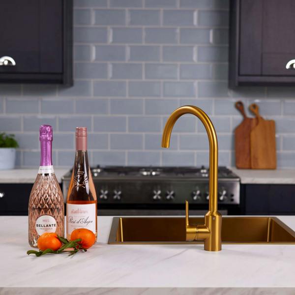 Flode Bryne | Single Lever Kitchen Sink Mixer Tap with Swivel Spout | Brushed Gold Finish