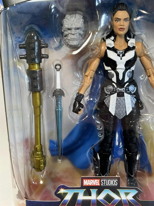 thor love and thunder king valkyrie legends series hasbro f1407