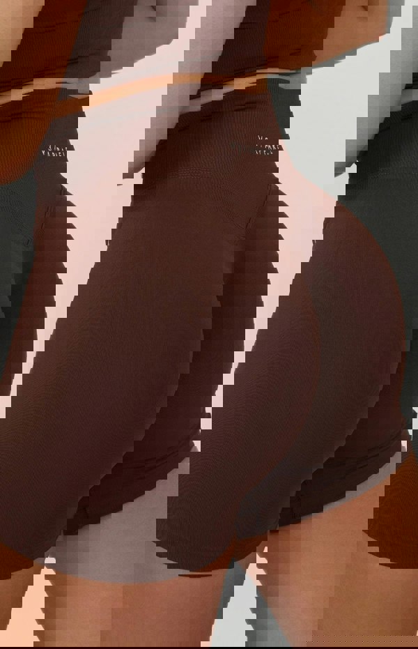 V3 Apparel Form Seamless Scrunch Shorts - Chestnut Brown