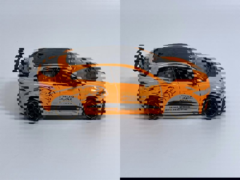 Tayumo Jaguar I Pace e Trophy Orange LHD 1:36 Scale - Pull & Go Tayumo 36100024