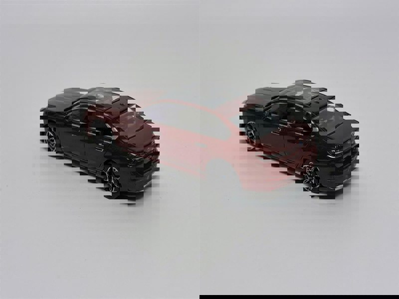 Mini GT BMW i7 xDrive60 Aventurin RHD 1:64 Scale Mini GT MGT00952R