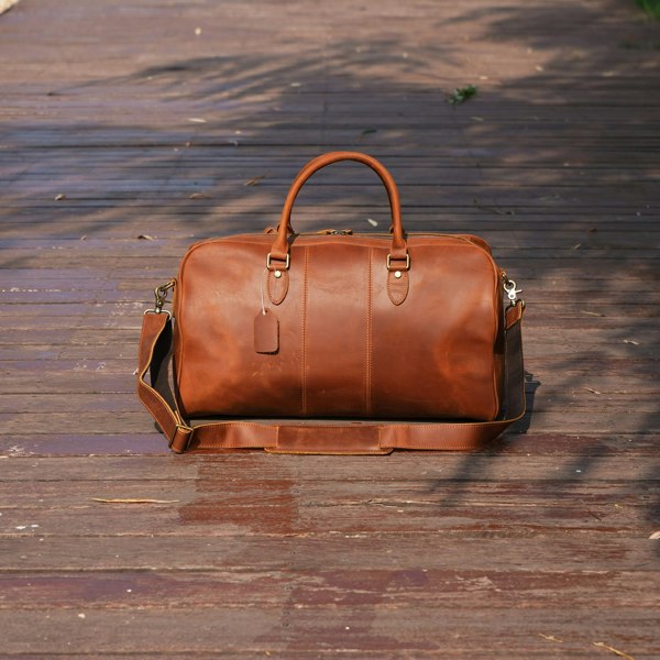 Touribag Genuine Leather Duffle With Luggage Tag - Brown