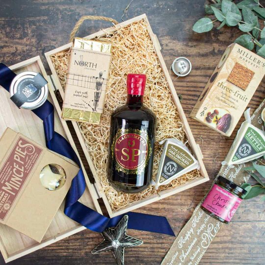 Heather and Bale Blacksmiths After Dinner Hamper