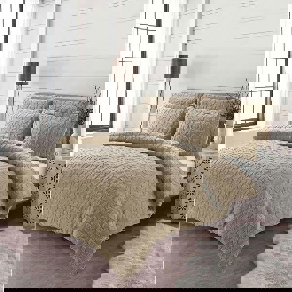 HomeSpace Direct Leaves Teddy Beige Duvet Cover Set