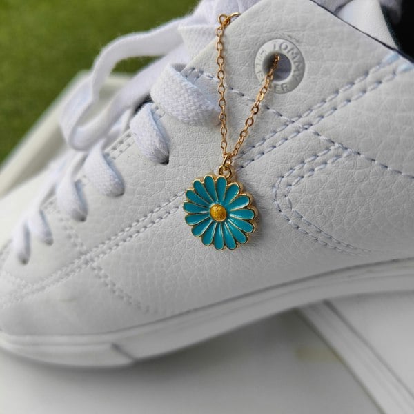 The Colourful Aura Floral Daisy Sunflower Dangle Shoe Lace Sneaker Accessories Summer Skate Charm