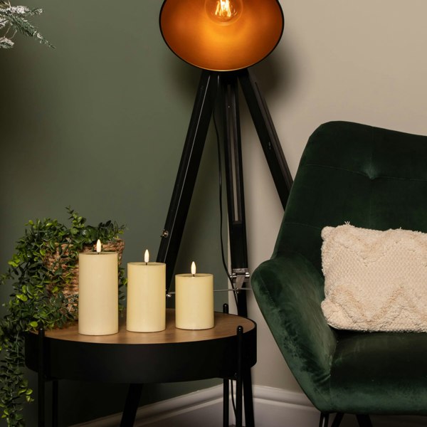 Samuel Alexander Set of 3 Cream Wax Melted Pool Effect Candles with Timer Function and Warm White LEDs