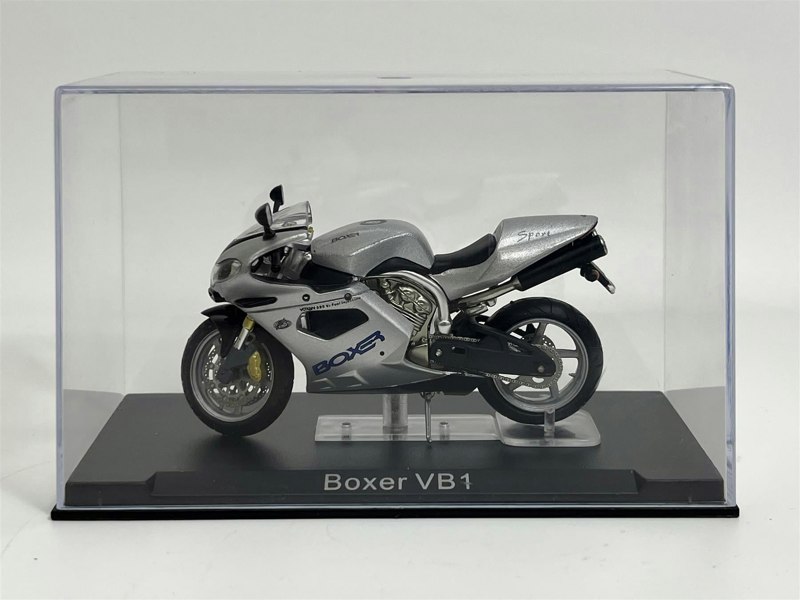 MCSlots Boxer VB1 Diecast Model 1:24 Scale Altaya MC21