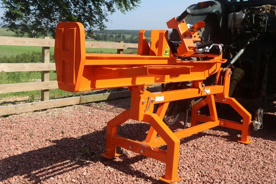 Rock Machinery Venom 25ton Heavy Duty Tractor mounted log splitter with table