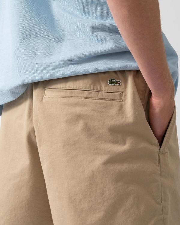 logo detail of Lacoste Relaxed Fit Mens Stretch Cotton Shorts in Viennese 02S