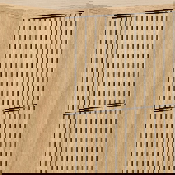 Furniture To Go Albany Chest of 4 Drawers in Oak/Black Legs